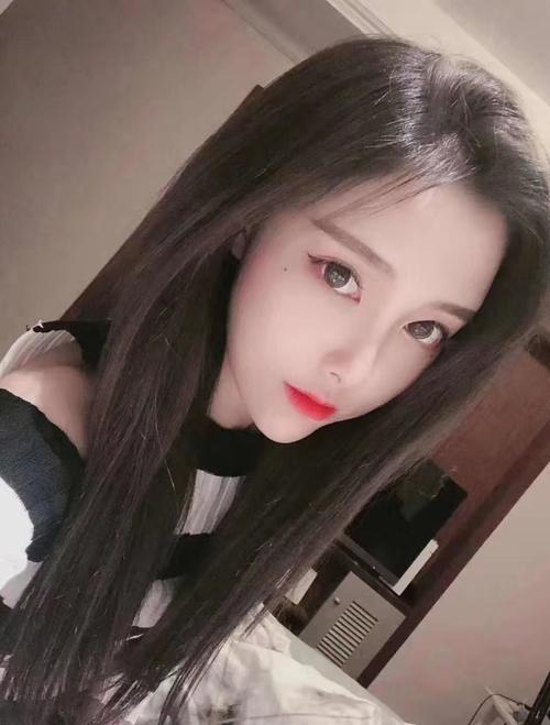 上周去了徐汇区泡澡会馆一会馆环境古色古香,手法力道都足够